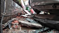 Beruntung tidak ada korban jiwa dalam kecelakaan tersebut.
