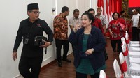 Pertemuan PDIP dengan Ikhwanul Muballighin berlangsung di lantai 5 kantor DPP PDIP. Ikhwanul Muballighin merupakan organisasi para mubalig. Pertemuan dilakukan secara tertutup dan dimulai pada pukul 15.59 WIB.