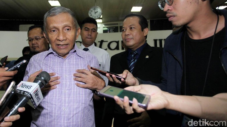 Amien Rais Pesan Seribu Kaos Insyaallah Ganti Presiden Amien Rais Pesan Seribu Kaos Insyaallah Ganti Presiden