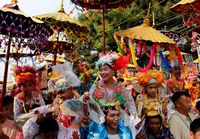 Ritual Menjadi Orang Suci di Thailand