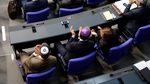 Foto: Tak Dianjurkan, Anggota Parlemen Jerman Tetap Pakai Kippah