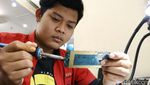 Onderdil HP Mahal Karena Dolar AS Ngamuk