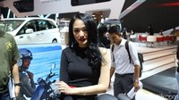 Ini iseng ngisi-ngisi tambahan aja, aku sehari-hari clothing line. Ini uangnya diputarin jadi bisnis buat nambahin modal supaya omzetnya nambah, kata Wilona saat ditemui di Arena PRJ Kemayoran, Jakarta. Foto: Dina Rayanti