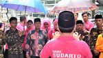 Aksi Palang Pintu Antar Sudarto Daftar jadi Calon Anggota DPD