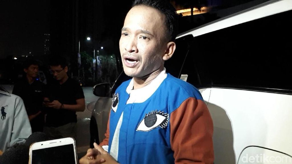 Sederet Selebriti Kenang Sosok Istri Indro Warkop Sederet Selebriti Kenang Sosok Istri Indro Warkop