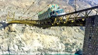 Jembatan Garhi Dupatta di Pakistan. (Dok. © worldation.com)