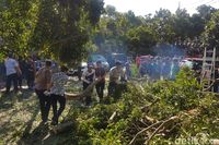 Pohon Beringin Tumbang Timpa Belasan Mobil di RSUD Sukabumi