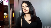Istri Daus Mini itu mengaku belum siap berhijab. Desi Puspasari/detikHOT.