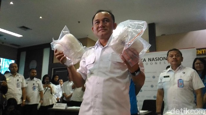 Iming-Iming Ratusan Juta Bikin MA Bawa 20 Kg Sabu dari Malaysia