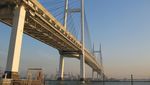 Jembatan Ini Cantik Tapi Menyakitkan