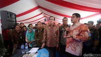 Di pameran ini, Kemenkumham juga membuka stand pendaftaran dengan one day service.