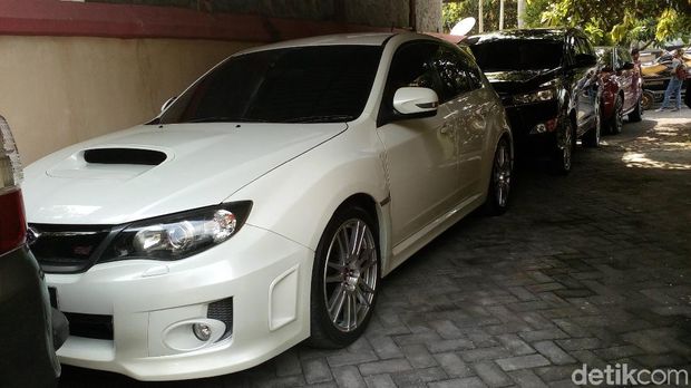 KPK Sita 5 Jet Ski Hingga Mobil Mewah Milik Bupati Mojokerto