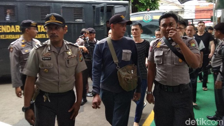 Sidang Vonis Kasus 1 Ton Sabu, Pengamanan PN Jaksel Diperketat Sidang Vonis Kasus 1 Ton Sabu, Pengamanan PN Jaksel Diperketat