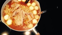 Wah! Lihat nih, mie ramen ala Korea ini jadi pilihan Didi untuk menu makan malamnya. Ini buatan Didi sendiri lho! Foto: Instagram @didiriyadi_official
