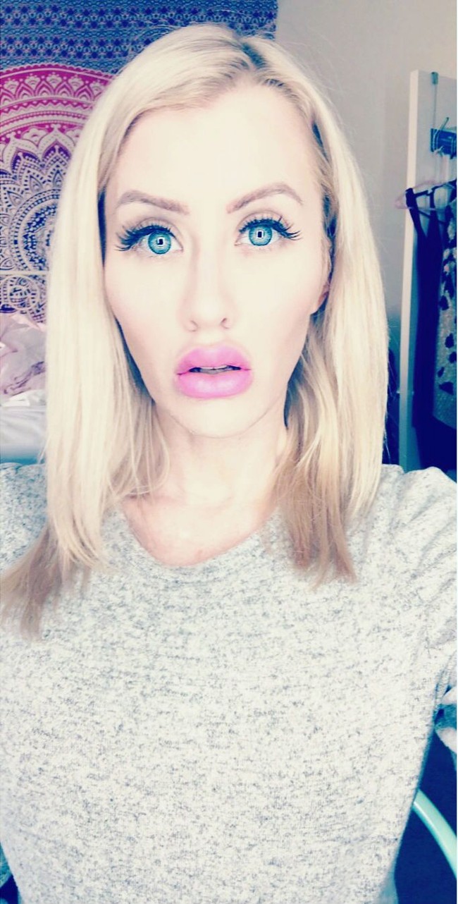 Menurut Katie, sejak kecil ia memang selalu ingin jadi Barbie. Barbie dianggapnya sebagai sosok yang sempurna. Aku selalu ingin jadi Barbie dengan versiku sendiri, ucap Katie. Foto: Instagram