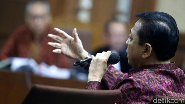 Setya Novanto Bersaksi untuk Bimanesh