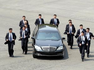 Aksi Lari Pengawal Kim Jong-Un di Korsel Jadi Sorotan Dunia