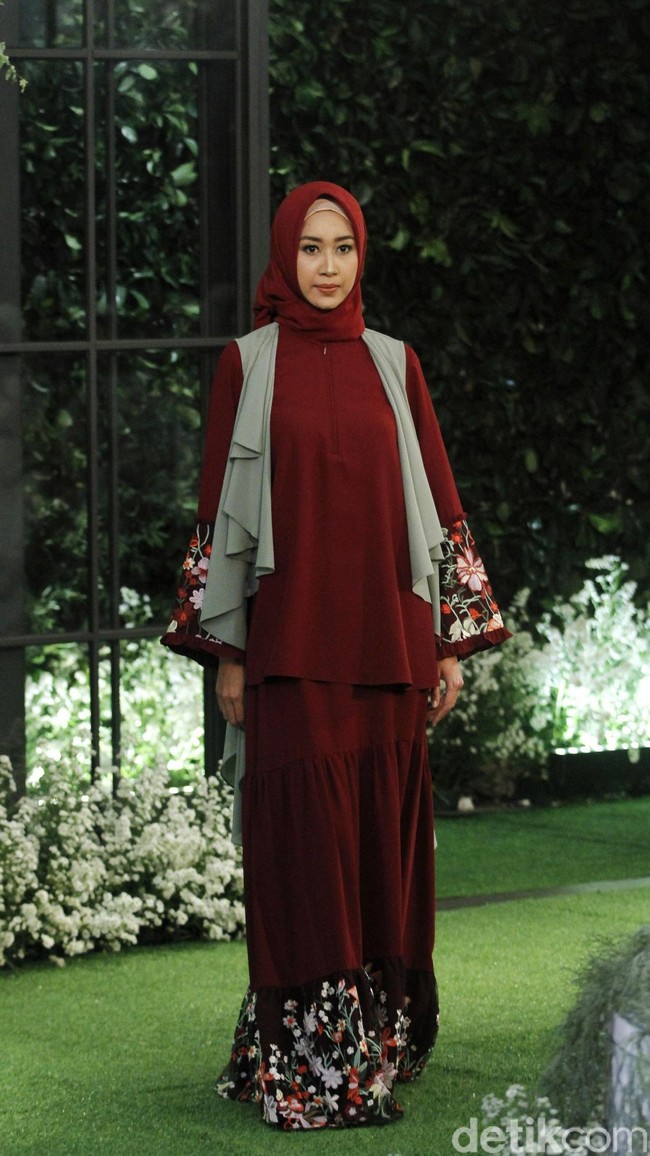 Koleksi Lebaran 2018 dari label hijab Mandjha Ivan Gunawan yang dipamerkan dalam fashion show di Suasana Restaurant, Aston Kuningan, Rabu, [25/4/2018]. [Foto: Mohammad Abduh/Wolipop]