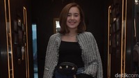 Beby tampak mencuri perhatian lewat senyumnya. Foto: Pool/Noel/DetikFoto.