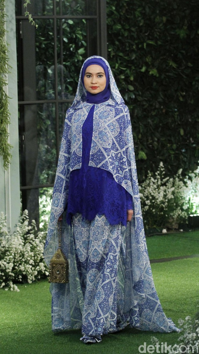 Koleksi Lebaran 2018 dari label hijab Mandjha Ivan Gunawan yang dipamerkan dalam fashion show di Suasana Restaurant, Aston Kuningan, Rabu, [25/4/2018]. [Foto: Mohammad Abduh/Wolipop]