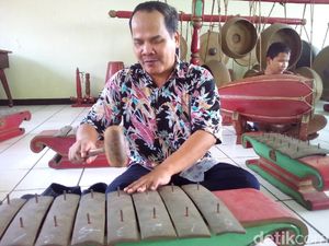 Begini Semangat Zufron, Tuna Netra Pelatih Gamelan dari Kudus