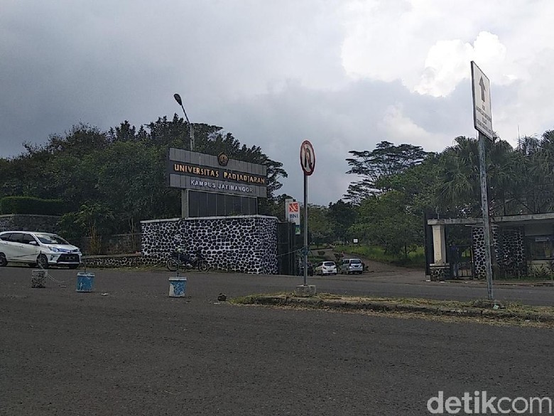 Unpad Terima 1.517 Orang Lewat SNMPTN Unpad Terima 1.517 Orang Lewat SNMPTN
