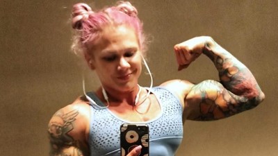 Potret Cammie, Tentara Berwajah Barbie dengan Otot Hulk