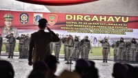 Satpol PP jelas memainkan peran penting dalam hadirkan keadilan sosial di Jakarta. Kita ingin penegakan hukum itu seadil-adilnya, bukan hanya tajam ke bawah, tapi tumpul ke atas. Kita kirimkan pesan ke semua bahwa penegakan aturan bukan hanya pada mereka yang lemah dan kecil, tetapi juga berlaku bagi mereka yang besar dan kuat, ungkap Anies lewat akun Instagram-nya. (Foto: dok. Instagram Anies Baswedan)