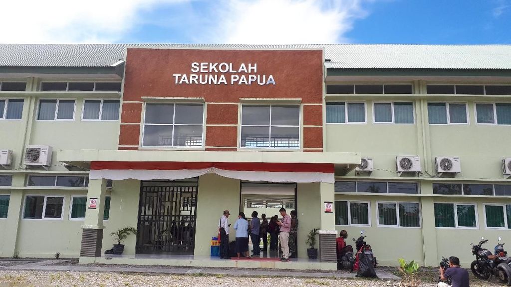 Sekolahnya Dibakar, Siswa di Banti Kini Belajar Gratis di Sini Sekolahnya Dibakar, Siswa di Banti Kini Belajar Gratis di Sini
