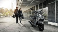 Suzuki Burgman Street memiliki desain yang terinspirasi dari skuter Eropa. Di beberapa negara, Burgman Street akan dibekali kapasitas lebih besar, namun di India hanya ada satu pilhan yakni 125cc. Foto: dok. SuzukiMotorcycleindia