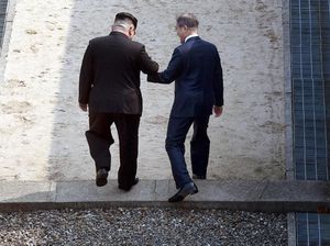 Kata Kim Jong-Un Saat Menginjakkan Kaki di Korsel: Dibanjiri Emosi