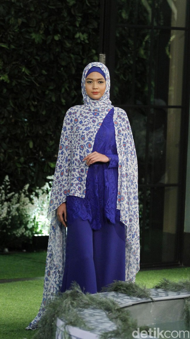 Koleksi Lebaran 2018 dari label hijab Mandjha Ivan Gunawan yang dipamerkan dalam fashion show di Suasana Restaurant, Aston Kuningan, Rabu, [25/4/2018]. [Foto: Mohammad Abduh/Wolipop]