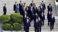 Kedatangan Kim Jong-Un untuk melakukan pertemuan bersejarah dengan Presiden Korsel Moon Jae-in disertai adik perempuannya sekaligus penasihat dekatnya, Kim Yo Jong dan sejumlah pejabat tinggi Korut lainnya. (Foto: Reuters)