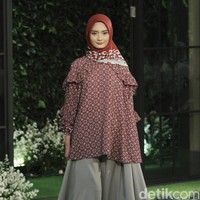 Koleksi Lebaran 2018 dari label hijab Mandjha Ivan Gunawan yang dipamerkan dalam fashion show di Suasana Restaurant, Aston Kuningan, Rabu, [25/4/2018]. [Foto: Mohammad Abduh/Wolipop]