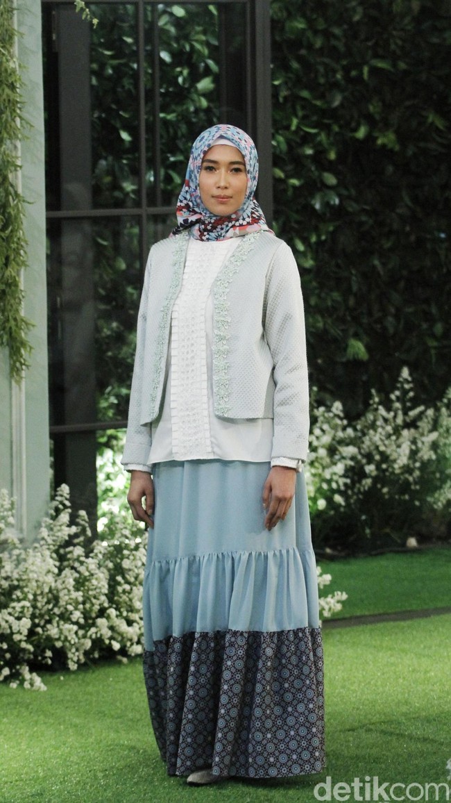 Koleksi Lebaran 2018 dari label hijab Mandjha Ivan Gunawan yang dipamerkan dalam fashion show di Suasana Restaurant, Aston Kuningan, Rabu, [25/4/2018]. [Foto: Mohammad Abduh/Wolipop]
