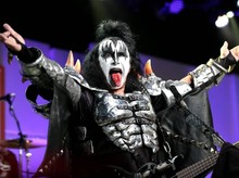 Gokil! KISS Jual Katalog Lagu-Kekayaan Intelektual Rp 4,7 Triliun