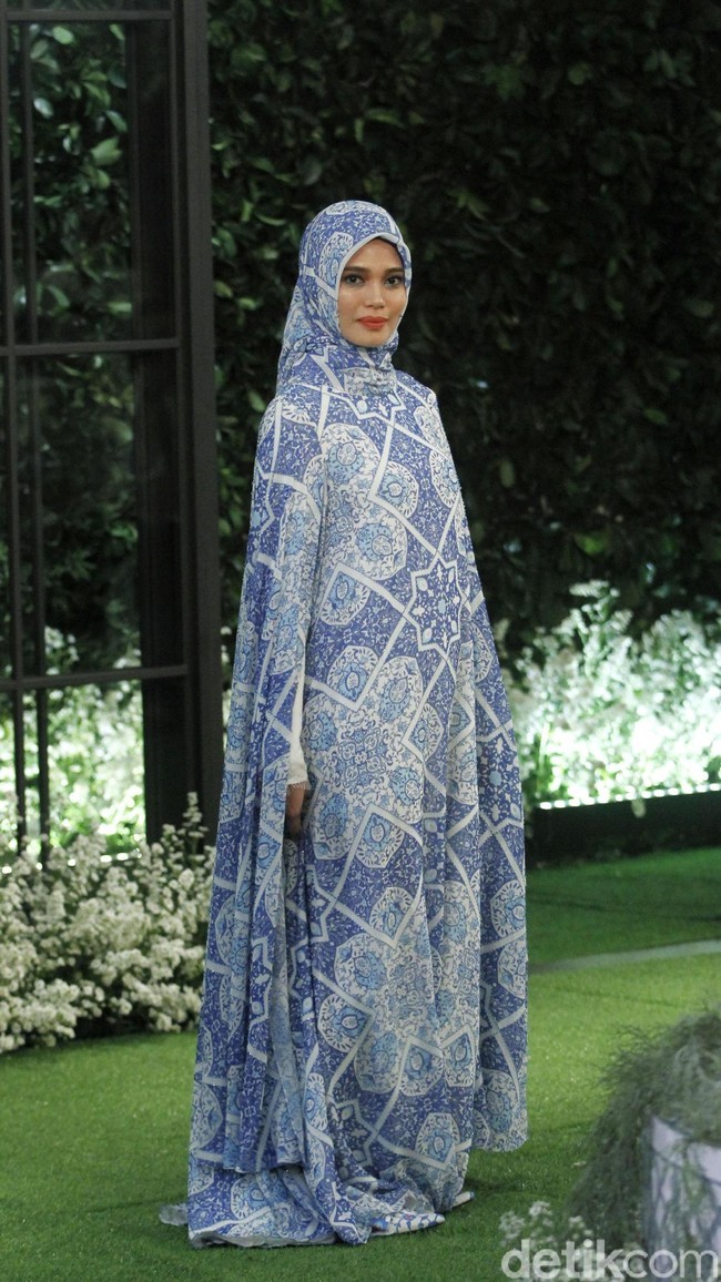 Koleksi Lebaran 2018 dari label hijab Mandjha Ivan Gunawan yang dipamerkan dalam fashion show di Suasana Restaurant, Aston Kuningan, Rabu, [25/4/2018]. [Foto: Mohammad Abduh/Wolipop]