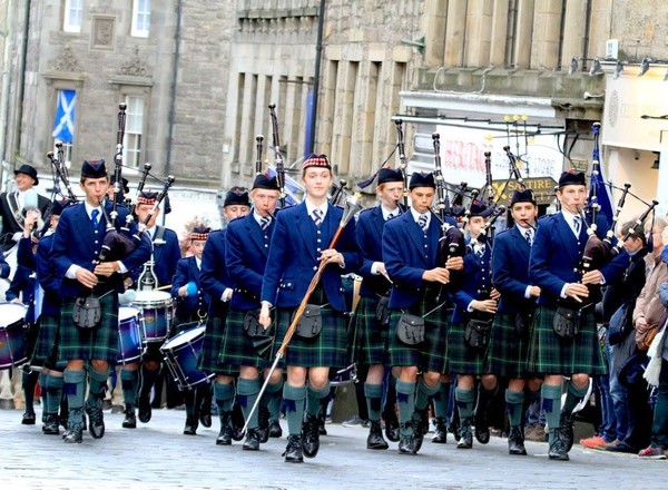 Setiap bulan selalu digelar beragam event seru di Kota Tua Edinburgh. Sekalian bisa mengenal budaya dan masyarakat Skotlandia lebih dekat (Facebook/This is Edinburgh)