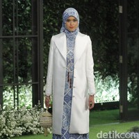 Koleksi Lebaran 2018 dari label hijab Mandjha Ivan Gunawan yang dipamerkan dalam fashion show di Suasana Restaurant, Aston Kuningan, Rabu, [25/4/2018]. [Foto: Mohammad Abduh/Wolipop]