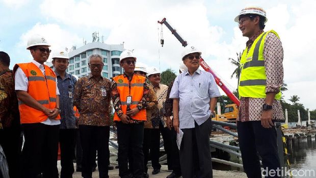 Wagub DKI Sandiaga juga ikut memberi pemaparan ke JK