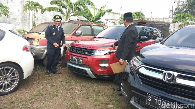 Mobil mewah dan jet ski dititipkan ke Rupbasan/