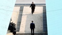 Pertemuan Moon Jae In dan Kim Jong Un dilakukan di garis demarkasi militer yang berada di sisi selatan desa gencatan senjata Panmunjom.