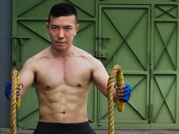 Foto: Olahraganya Dokter Ivan, TNI Ganteng Berperut Sixpack yang Viral