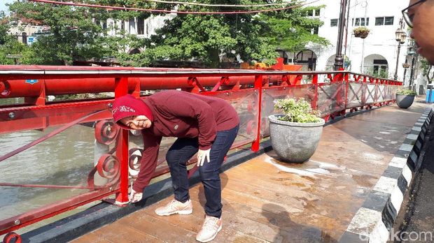 Begini Serunya Ketika Tiga Pilar Kota Surabaya Kerja Bakti Bareng