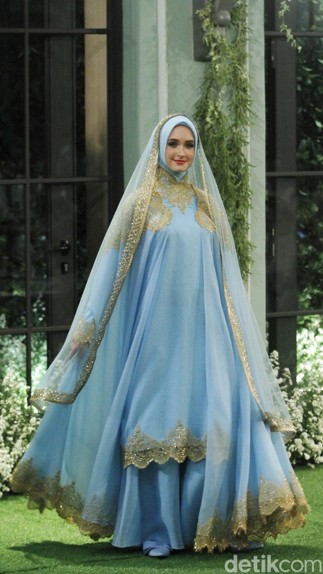 Koleksi Lebaran 2018 dari label hijab Mandjha Ivan Gunawan yang dipamerkan dalam fashion show di Suasana Restaurant, Aston Kuningan, Rabu, [25/4/2018]. [Foto: Mohammad Abduh/Wolipop]