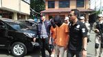 Mobil Perampok Penumpang Grab yang Penuh Lubang Diberondong Polisi