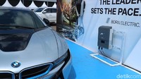 BMW i8 di IIMS 2018 Foto: Dina Rayanti