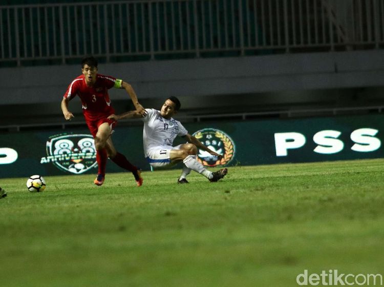 Uzbekistan Diimbangi 10 Pemain Korea Utara