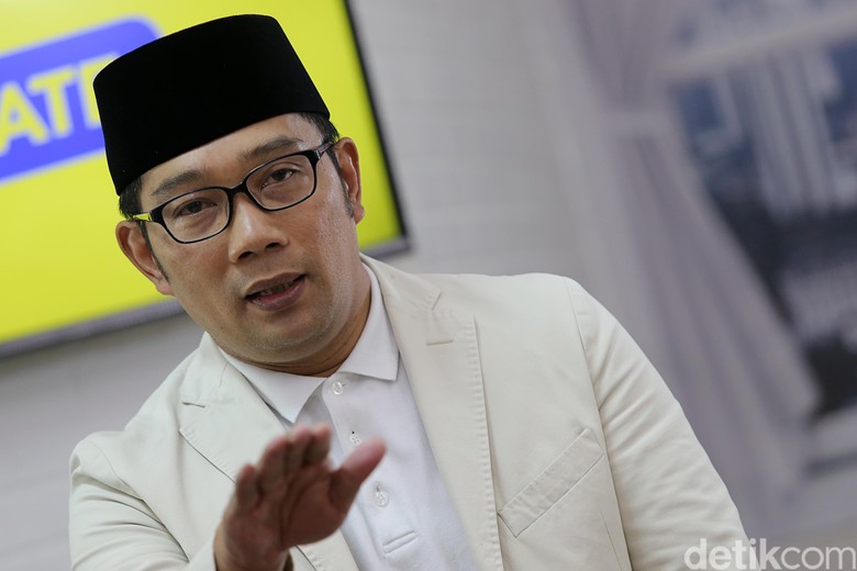 Ridwan Kamil Bidik Suara Swing Voter Ridwan Kamil Bidik Suara Swing Voter