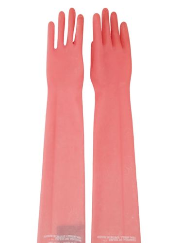 Aksesori Rp 7,4 Juta Calvin Klein Disebut Mirip Sarung Tangan Cuci Piring